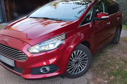 Ford S-Max 112.900 km 15.200 &euro; Dresden 01157