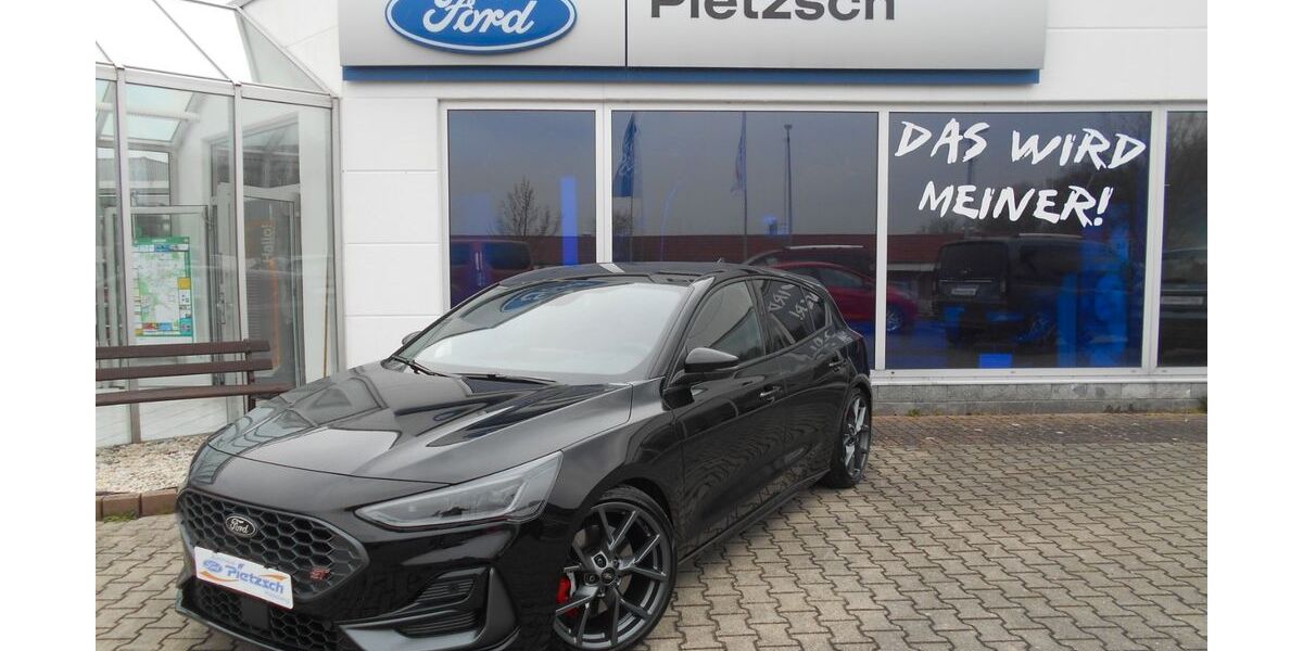 Ford Focus 13.448 km 33.990 &euro; Radeberg 01454