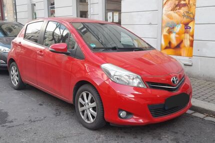 Toyota Yaris 114.000 km 6.400 &euro; Dresden 01309