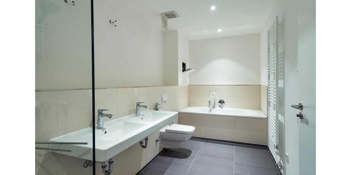 Etagenwohnung Dresden - 5 Zimmer, 143 m&sup2;, 2.220&euro; | Angebot:26338030