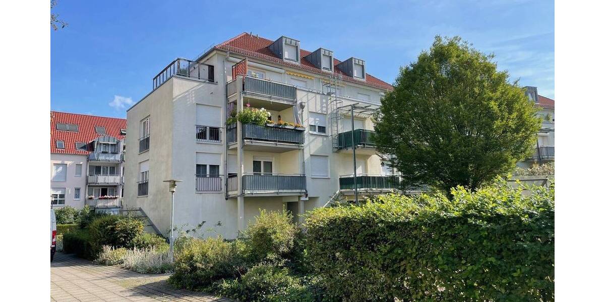 Etagenwohnung Dresden Strehlen - 2 Zimmer, 79 m&sup2;, 205.000&euro; | Angebot:25682350