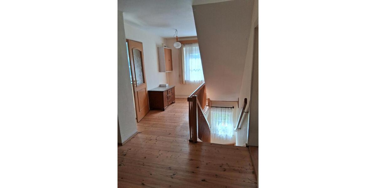 Einfamilienhaus Königsbrück - 7 Zimmer, 135 m&sup2;, 174.000&euro; | Angebot:27459856