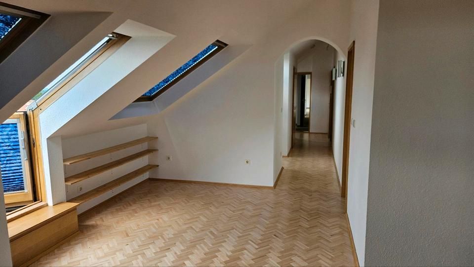 Dachgeschoßwohnung Pirna - 4.5 Zimmer, 110 m&sup2;, 309.000&euro; | Angebot:26944117