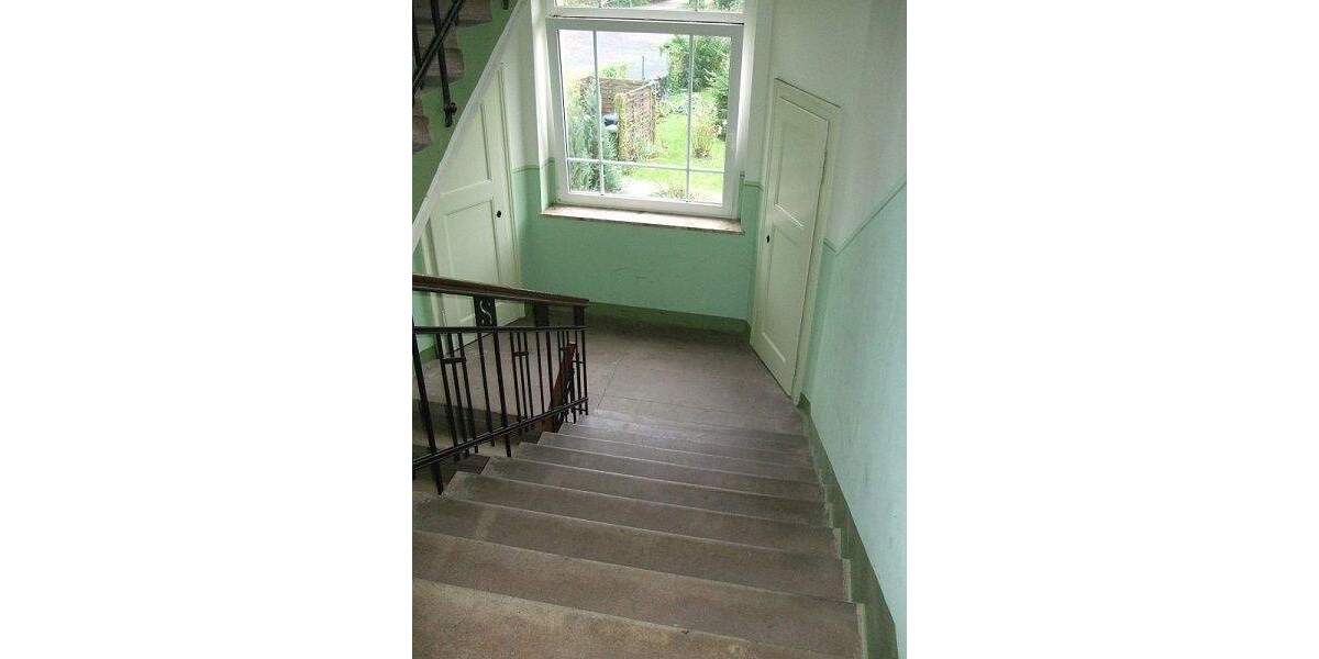 Etagenwohnung Radebeul - 9 Zimmer, 210 m&sup2;, 499.000&euro; | Angebot:25685168