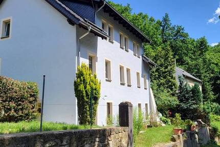 Gemütliches Ein-Zweifamilienhaus mit historischem Charme in Bannewitz – auf Wunsch mit gratis Grundstück und Bungalow 5 zimmer