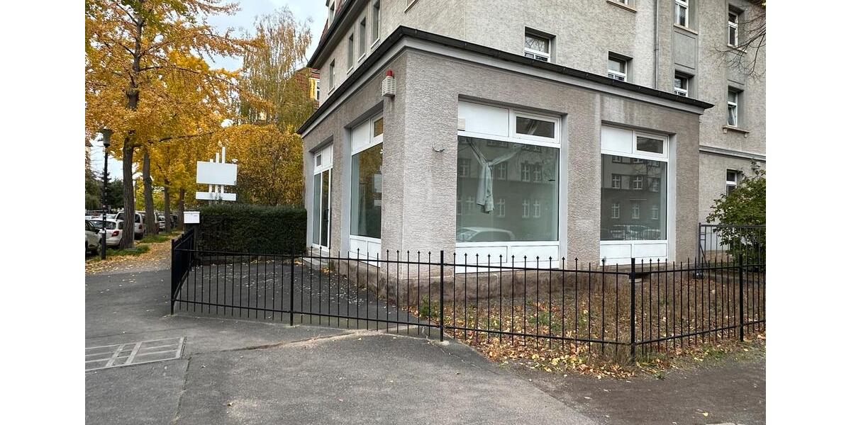 Büro Laden für Gewerbe Reise Versicherung Praxis Therapie zimmer