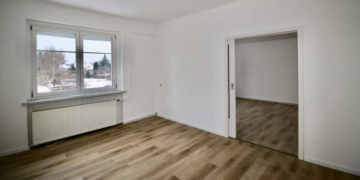 +++ Sehr schöne 3 Zimmer Wohnung in Bühlau komplett saniert, inkl. Garten - bezugsfertig! +++ 3 zimmer