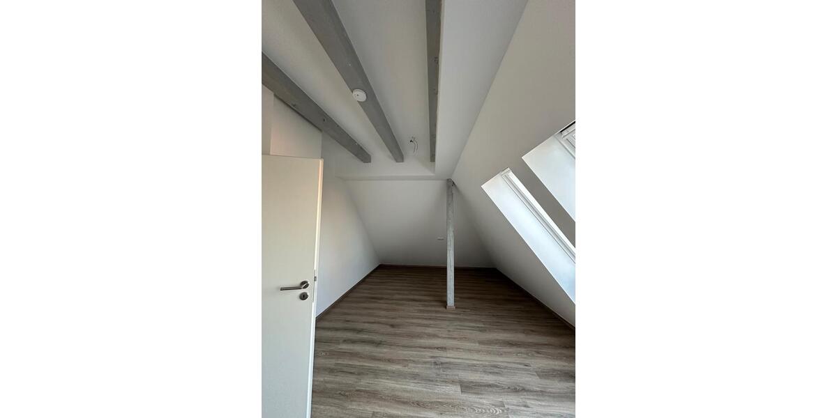 Dachgeschoßwohnung Radebeul - 2 Zimmer, 52 m&sup2;, 665&euro; | Angebot:26295522
