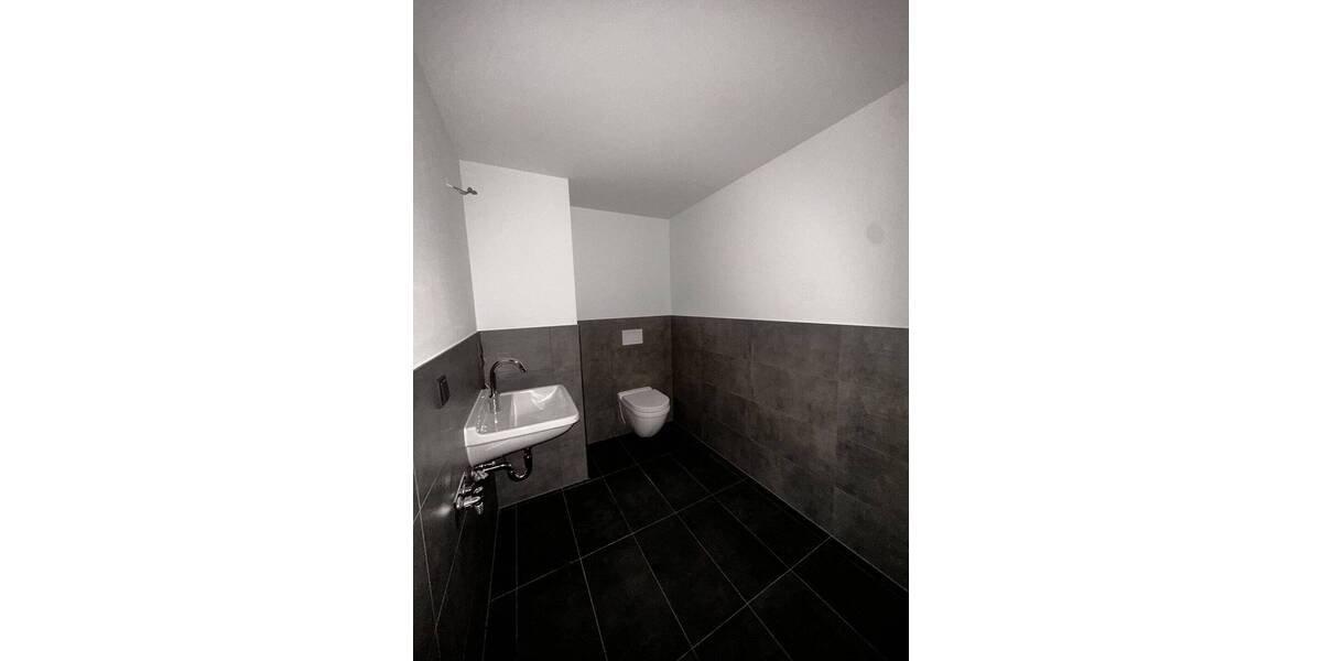 Etagenwohnung Dresden Äußere Neustadt - 2 Zimmer, 60 m&sup2;, 930&euro; | Angebot:26797375