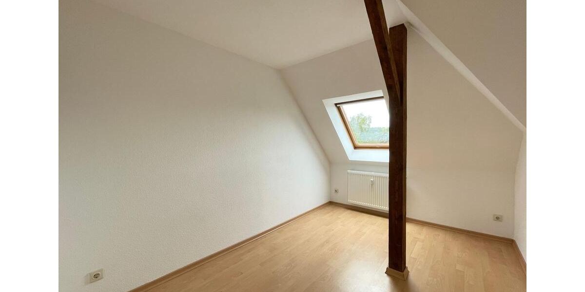 Etagenwohnung Radebeul - 4.5 Zimmer, 91 m&sup2;, 820&euro; | Angebot:23644309