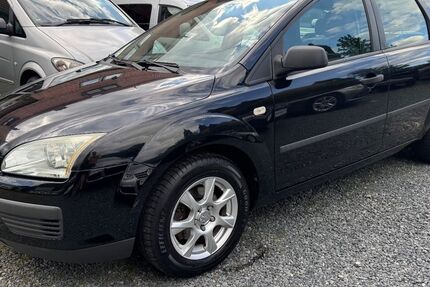Ford Focus 188.000 km 2.990 &euro; Dresden 01219