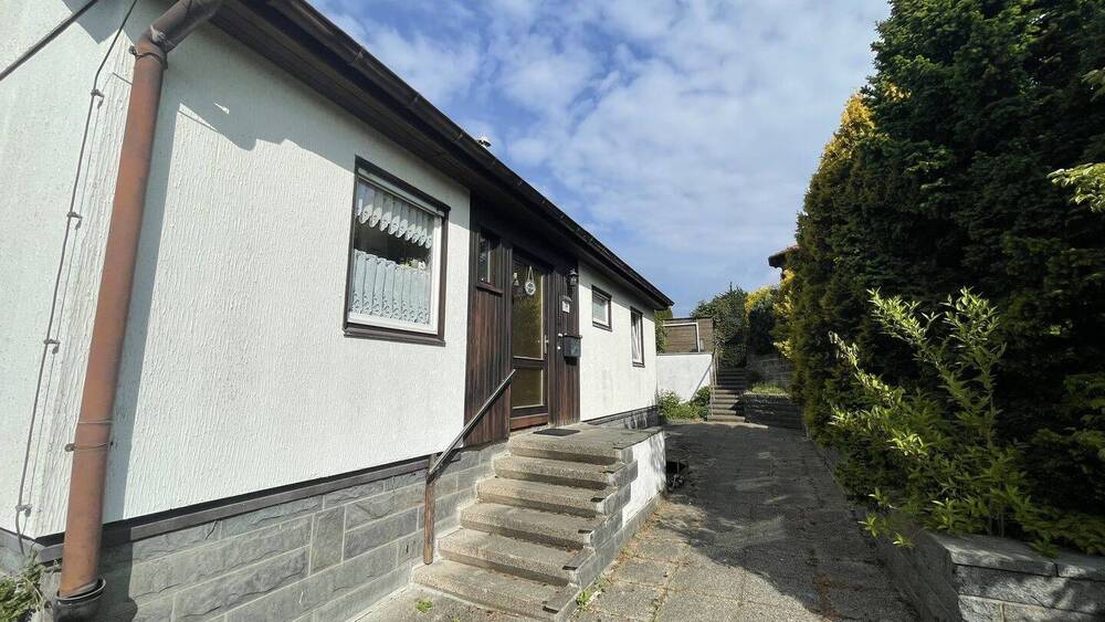 Einfamilienhaus Radeberg Liegau-Augustusbad - 4 Zimmer, 160 m&sup2;, 258.000&euro; | Angebot:25780917