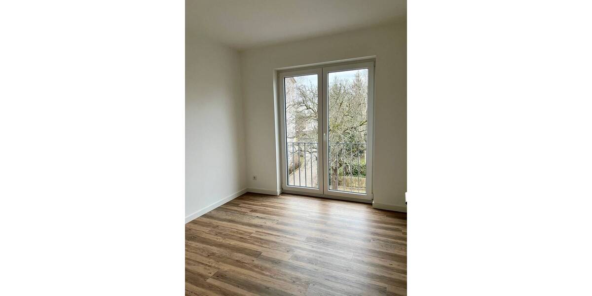Etagenwohnung Dresden Gruna - 3 Zimmer, 80 m&sup2;, 1.100&euro; | Angebot:26930415