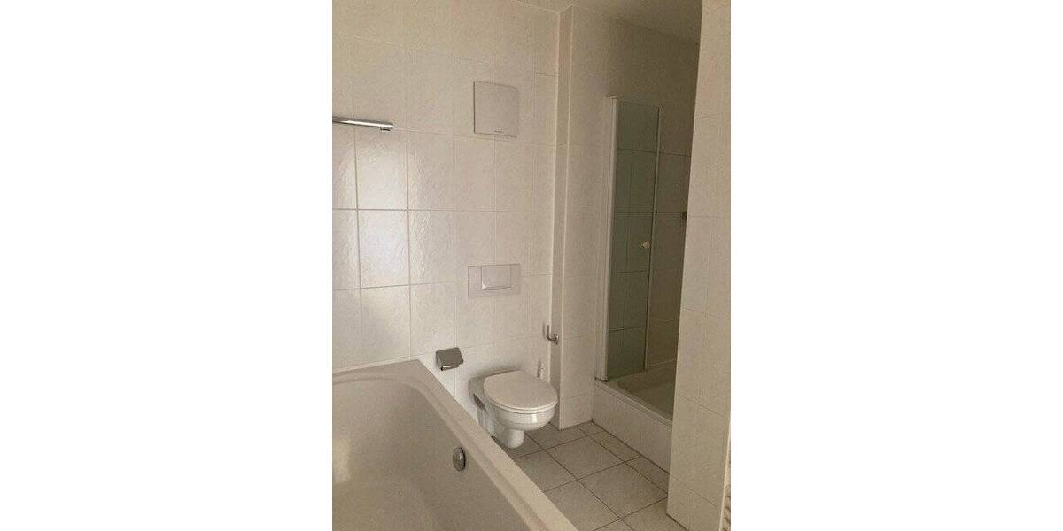 Etagenwohnung Dresden Bühlau/Weißer Hirsch - 3 Zimmer, 140 m&sup2;, 1.790&euro; | Angebot:25707803