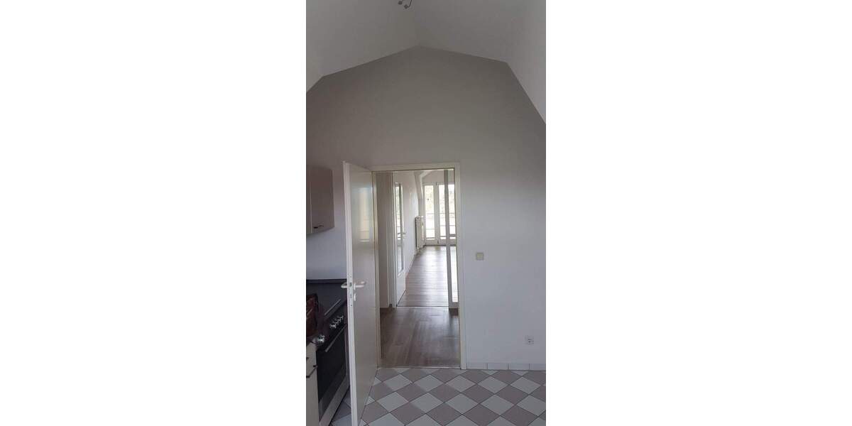 Etagenwohnung Arnsdorf - 2 Zimmer, 74 m&sup2;, 146.000&euro; | Angebot:25685107