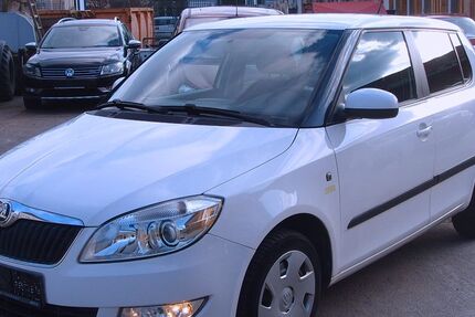 Skoda Fabia 100.000 km 5.900 &euro; Dresden 01129