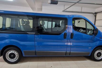 Opel Vivaro 150.000 km 11.999 &euro; Dresden 01139