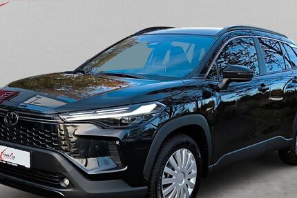 Toyota Corolla Cross 2.500 km 38.840 € Pirna 01796