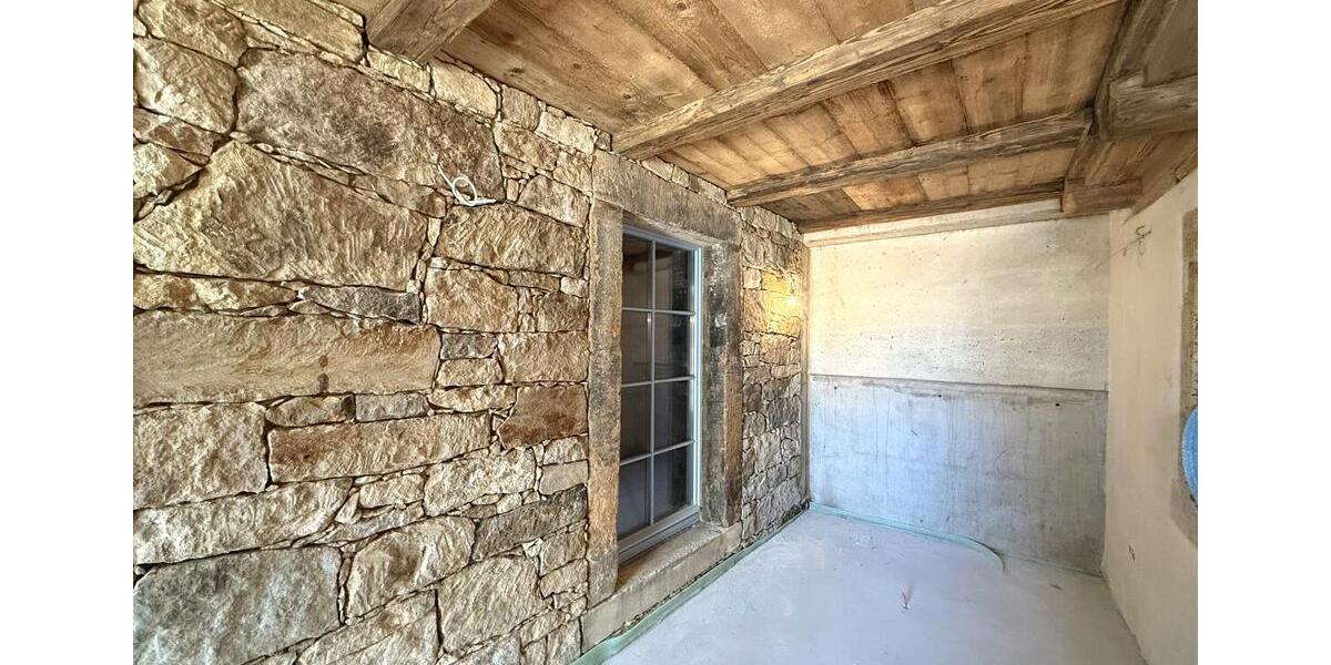 Etagenwohnung Dresden Prohlis - 7 Zimmer, 190 m&sup2;, 2.660&euro; | Angebot:26490342