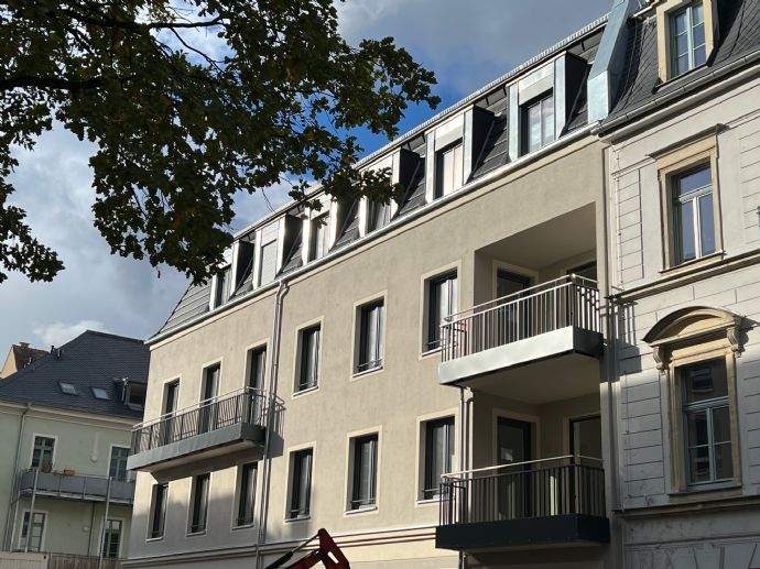 * Rarität - lichtdurchflutete und großzügig durchdachte 4 - RaumWohnung mit Einbauküche und Dachterrasse*