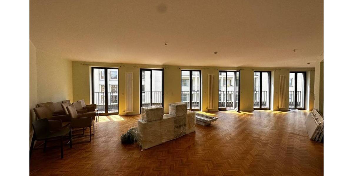 Etagenwohnung Dresden Innere Altstadt - 2 Zimmer, 104 m&sup2;, 2.200&euro; | Angebot:25748876