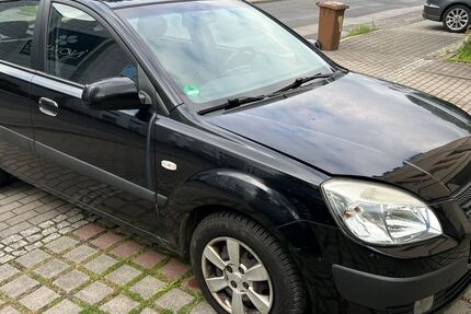 Kia Rio 246.000 km 1.700 &euro; Dresden 01139