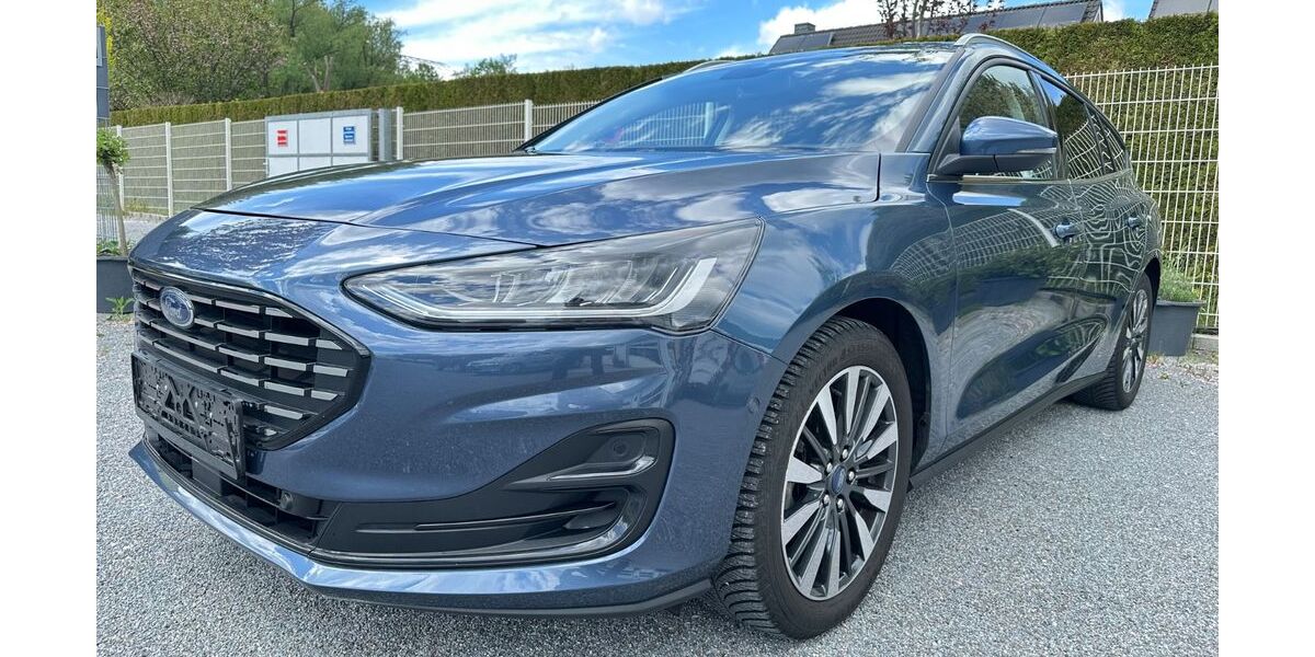 Ford Focus 16.800 km 20.800 &euro; Dresden 01259
