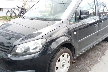 VW Caddy 140.000 km 16.900 &euro; Dresden 01139