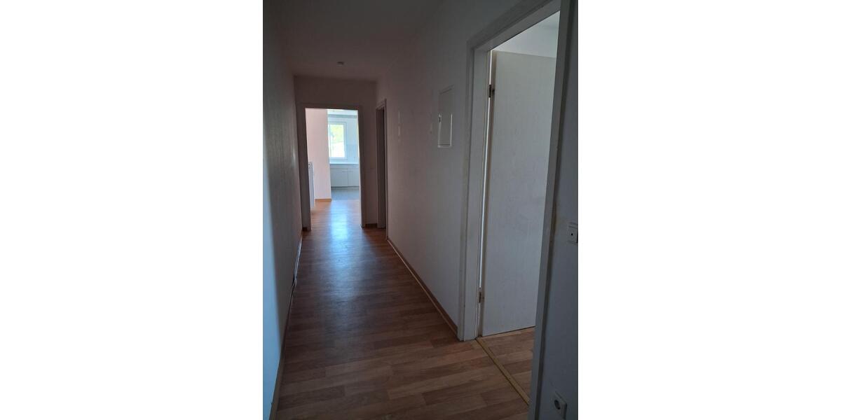 Dachgeschoßwohnung Meißen - 2 Zimmer, 64 m&sup2;, 500&euro; | Angebot:26424149