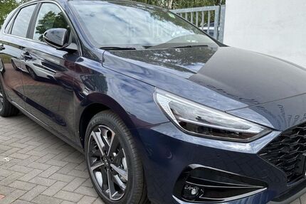 Hyundai i30 4.000 km 21.900 &euro; Dresden 01156
