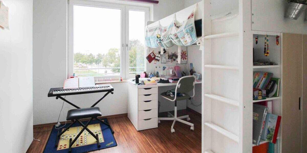 Etagenwohnung Dresden Radeberger Vorstadt - 4 Zimmer, 95 m&sup2;, 399.000&euro; | Angebot:24825211