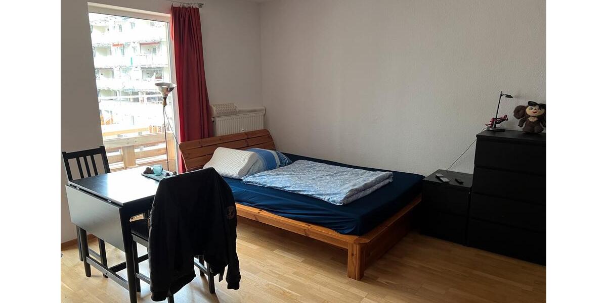 Etagenwohnung Dresden Neustadt - 1 Zimmer, 36 m&sup2;, 200&euro; | Angebot:26237977