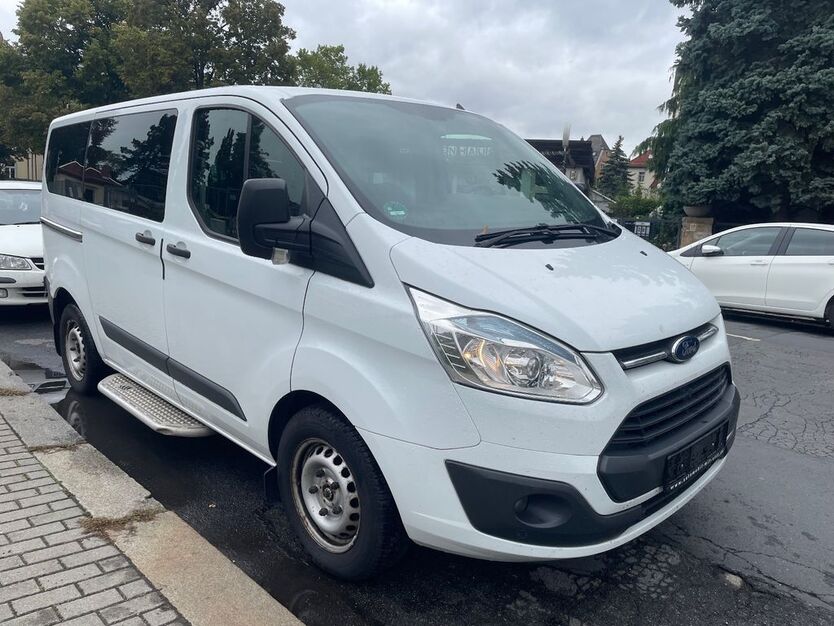 Ford Transit Custom 130.000 km 10.700 € Dresden 01157