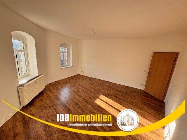 Etagenwohnung Freital Deuben - 4 Zimmer, 121 m&sup2;, 1.100&euro; | Angebot:24157651
