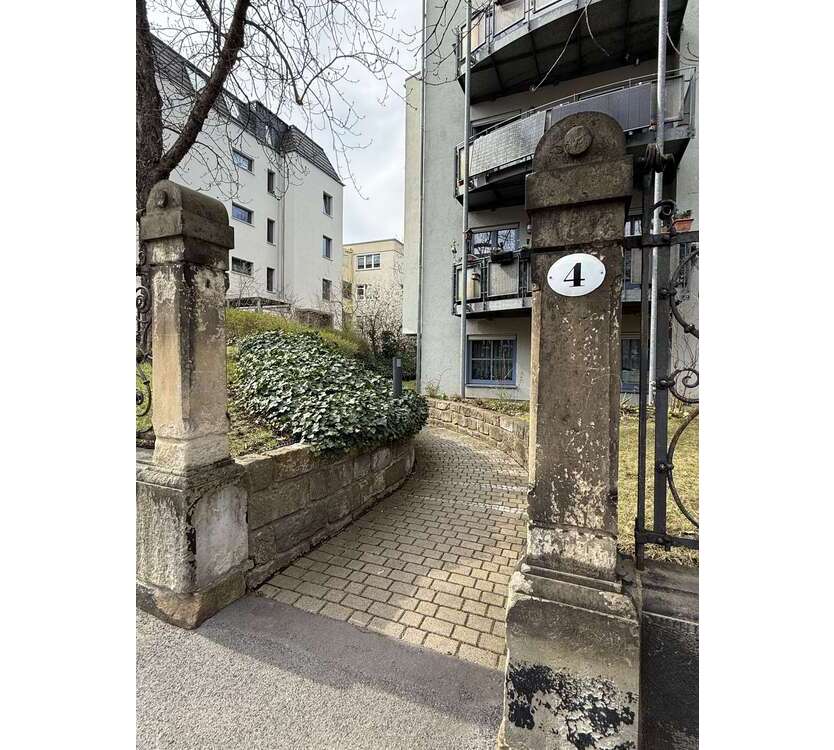 Wohnung zum Kaufen in Dresden 275.000 € 94 m²
