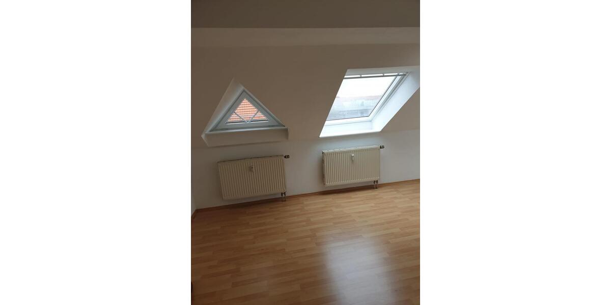 Dachgeschoßwohnung Dresden Pieschen - 3 Zimmer, 83 m&sup2;, 290.000&euro; | Angebot:26876278