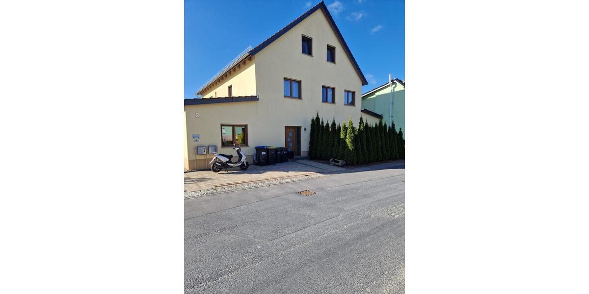 Erdgeschoßwohnung Ebersbach - 3 Zimmer, 89 m&sup2;, 712&euro; | Angebot:26322054