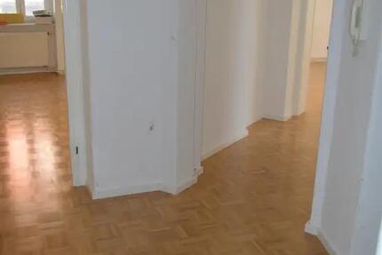Wohnung Dresden Neustadt - 3 Zimmer, 92 m&sup2;, 975&euro; | Angebot:26354874
