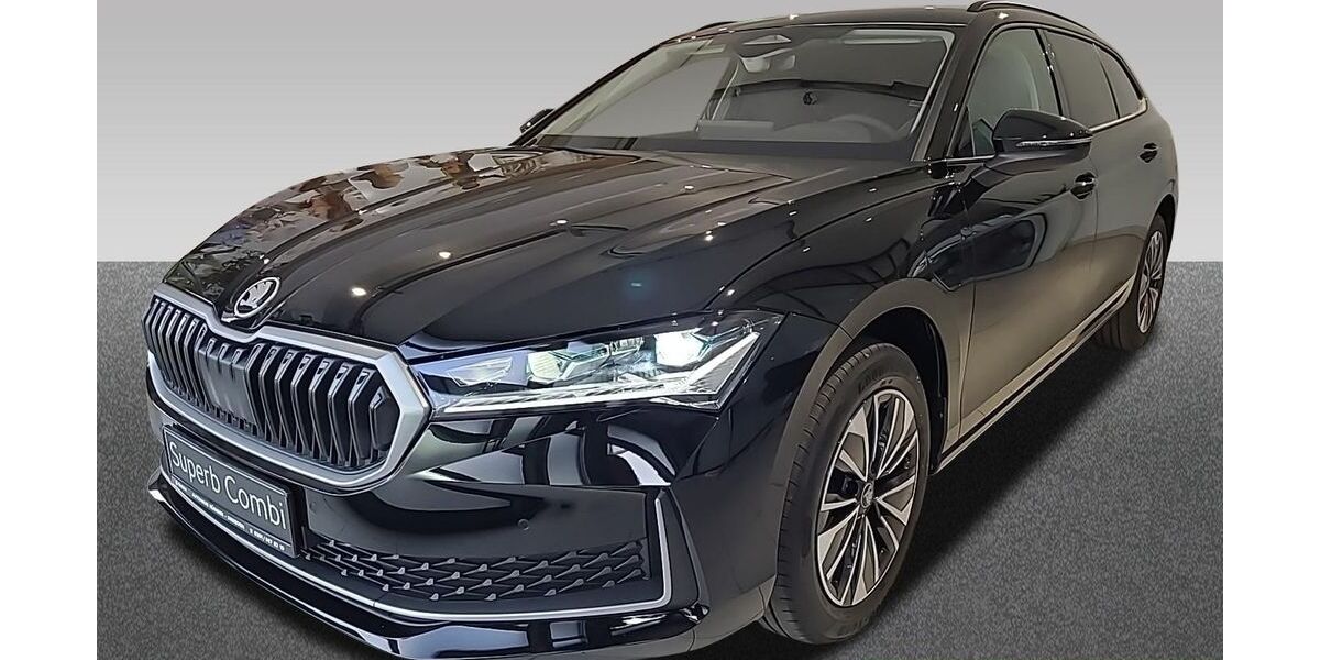 Skoda Superb 5.000 km 45.990 &euro; Dresden 01067