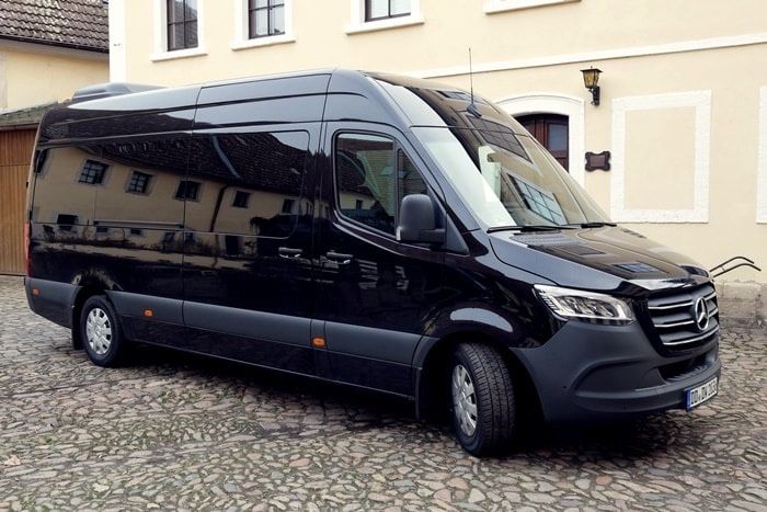 Mercedes-Benz Sprinter 179.000 km 48.000 &euro; Dresden 01237