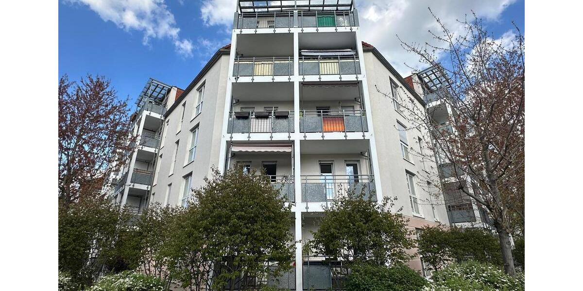 Dachgeschoßwohnung Dresden Blasewitz - 3 Zimmer, 60 m&sup2;, 225.000&euro; | Angebot:26642849