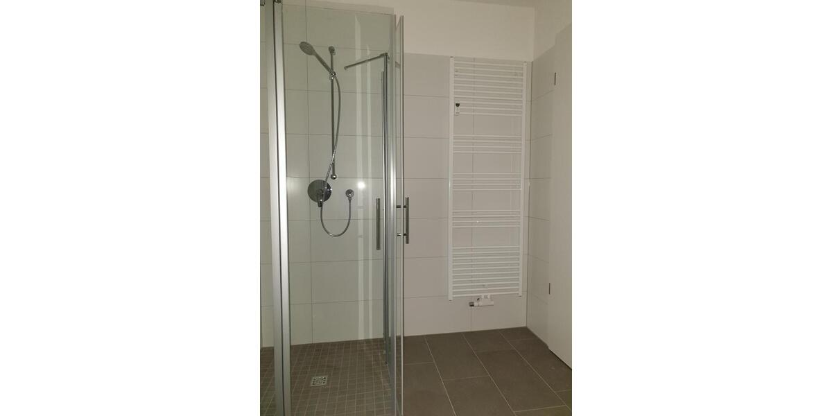 Etagenwohnung Dresden Prohlis - 1 Zimmer, 26 m&sup2;, 370&euro; | Angebot:25255012