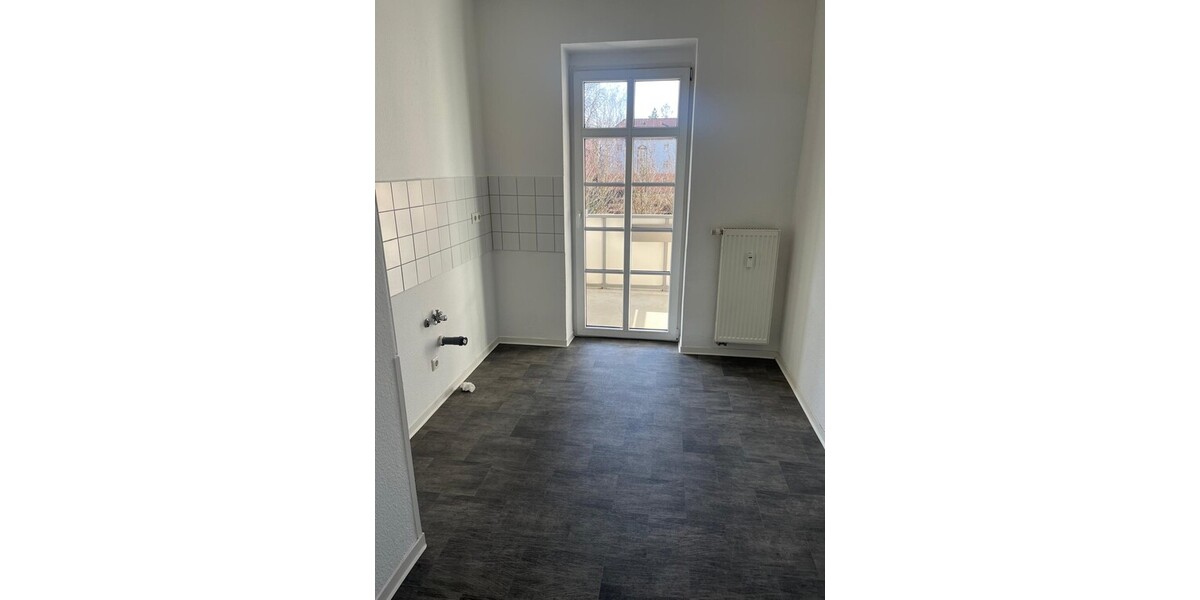 Reick: 3-Zimmer-Wohnung mit Balkon im 1. OG - Etagenwohnung Dresden Reick | Angebot:25437870