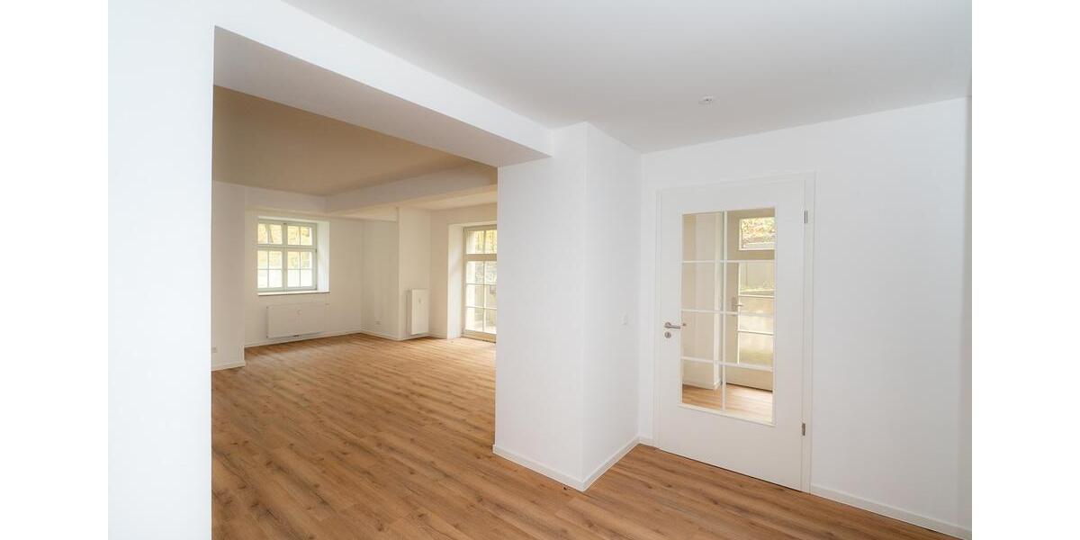 Etagenwohnung Dresden Loschwitz - 3 Zimmer, 118 m&sup2;, 1.300&euro; | Angebot:25483674