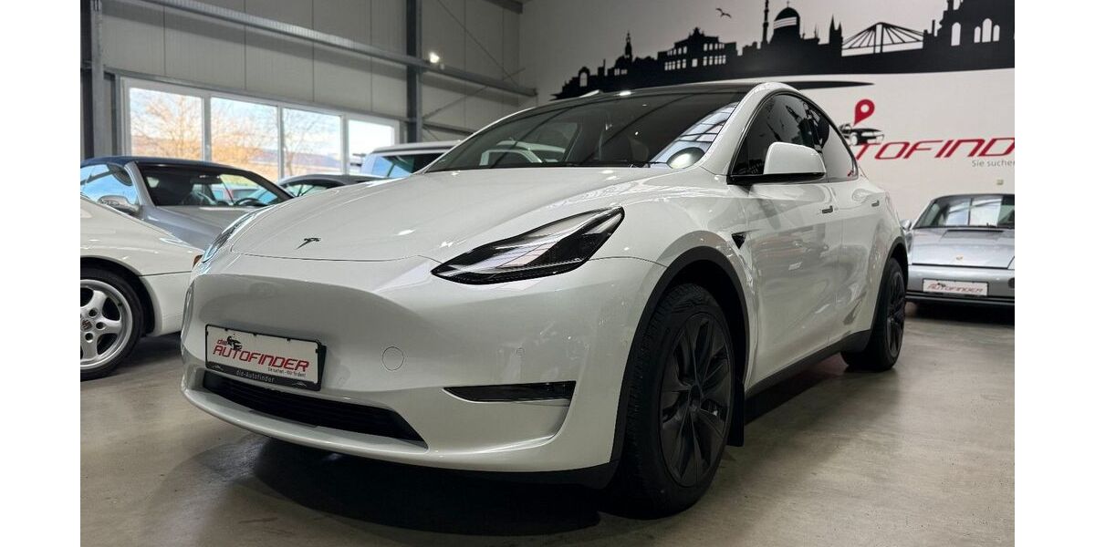 Tesla Model Y 54.119 km 32.999 &euro; Coswig 01640