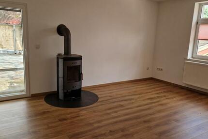 Hell - sanierte 4-RaumWohnung im Zentrum von Weinböhla* Kamin*Einbauküche* Hauptstraße 5