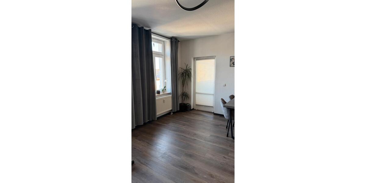 Etagenwohnung Heidenau - 3.5 Zimmer, 94 m&sup2;, 1.100&euro; | Angebot:25613105