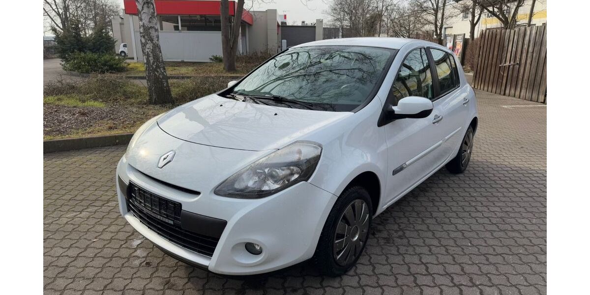 Renault Clio 236.000 km 2.800 &euro; Dresden 01139