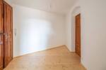 Charmante AltbauWohnung mit Holzdielung und schickem Tageslichtbad.