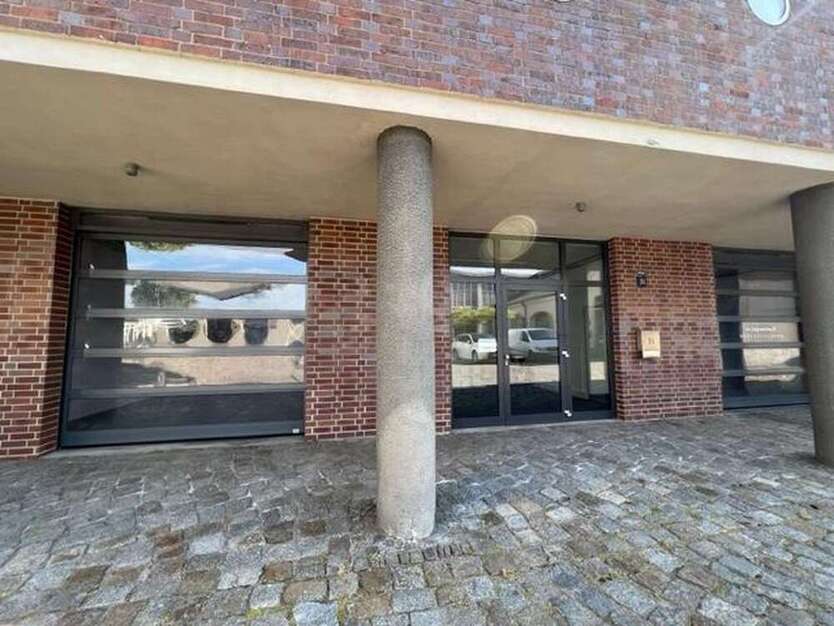 Halle in Dresden 440 € 65.18 m²